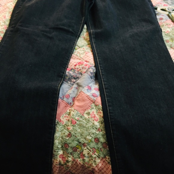 Ladies jeans - Picture 2 of 3